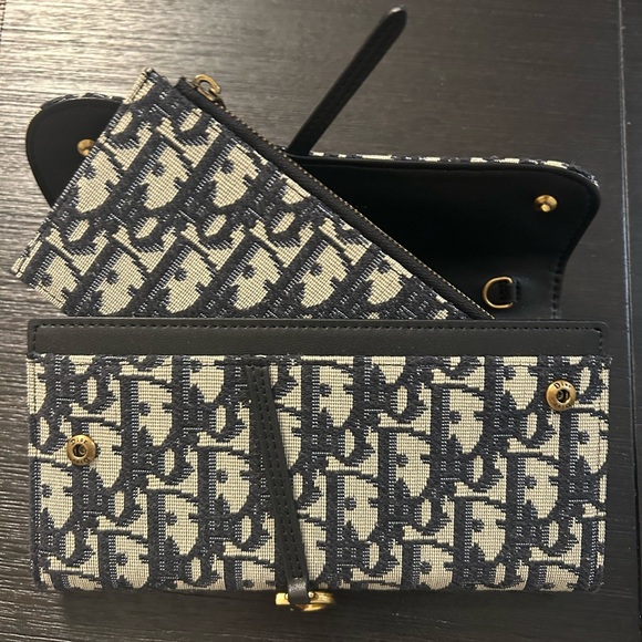 Small Saddle Pouch with Chain and Mini Pouch - Picture 3 of 6